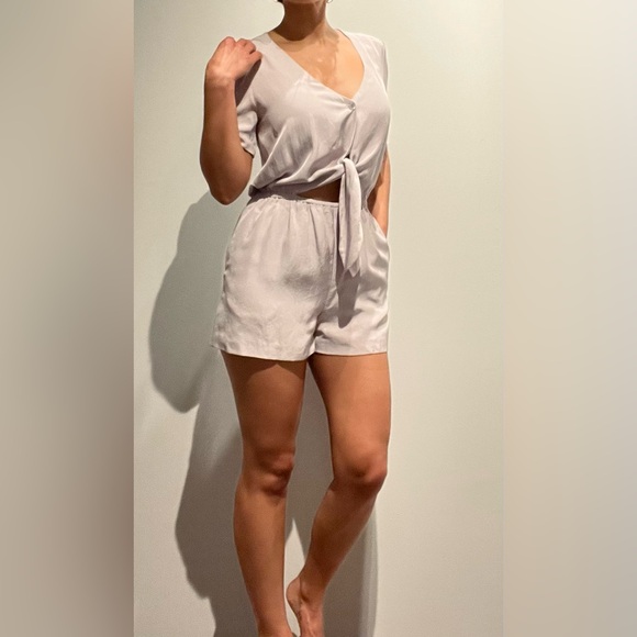 Wilfred spring vibe romper. - Picture 2 of 3